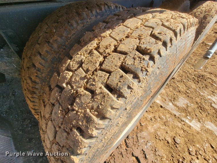 image for item KQ9251 1995 Kenworth W900  dump truck