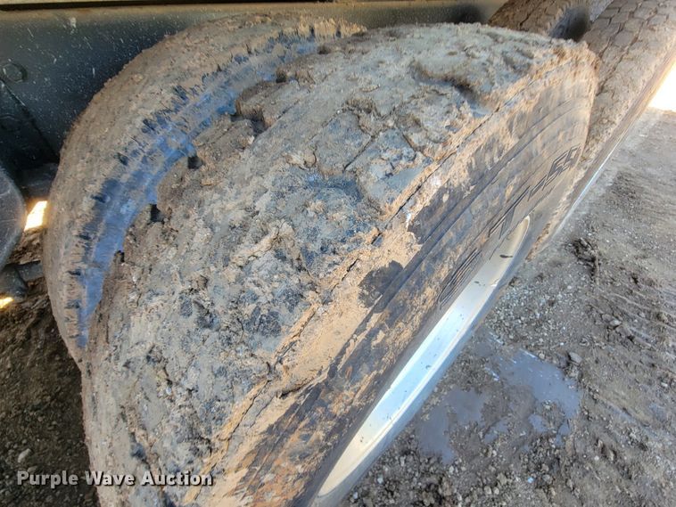 image for item KQ9251 1995 Kenworth W900  dump truck