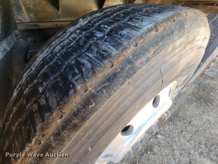 image for item KQ9251 1995 Kenworth W900  dump truck