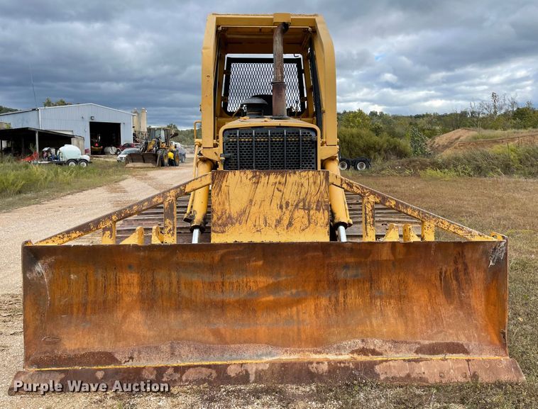 image for item KU9126 1982 John Deere 750  dozer