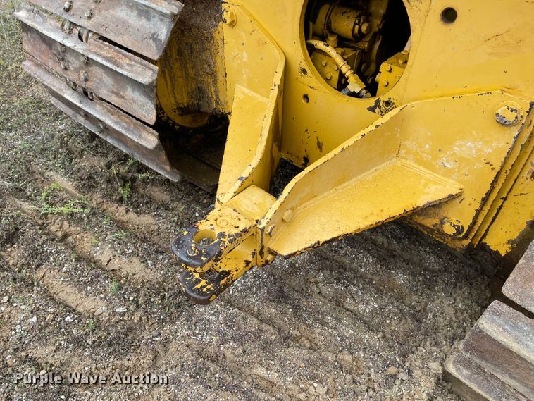 image for item KU9126 1982 John Deere 750  dozer