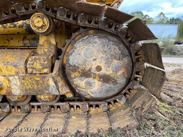 image for item KU9126 1982 John Deere 750  dozer