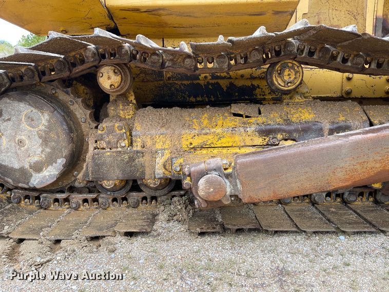 image for item KU9126 1982 John Deere 750  dozer