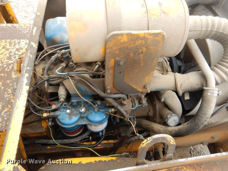 image for item KX9211 1982 Mastercraft MCL842  forklift