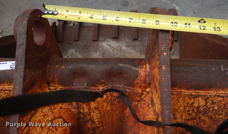 image for item KX9227 Excavator bucket