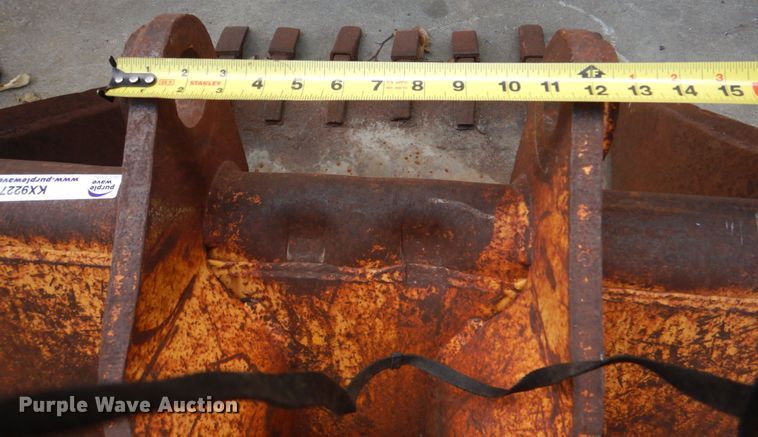 image for item KX9227 Excavator bucket