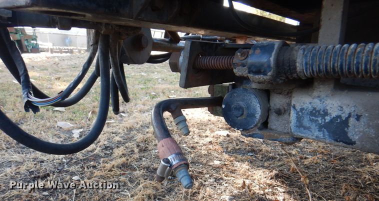 image for item KX9233 Ravo 4000 Compact  street sweeper truck