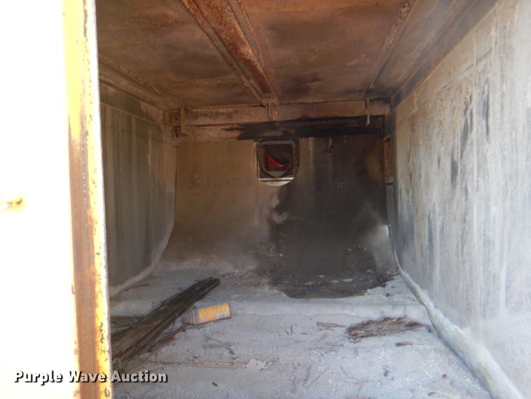 image for item KX9233 Ravo 4000 Compact  street sweeper truck