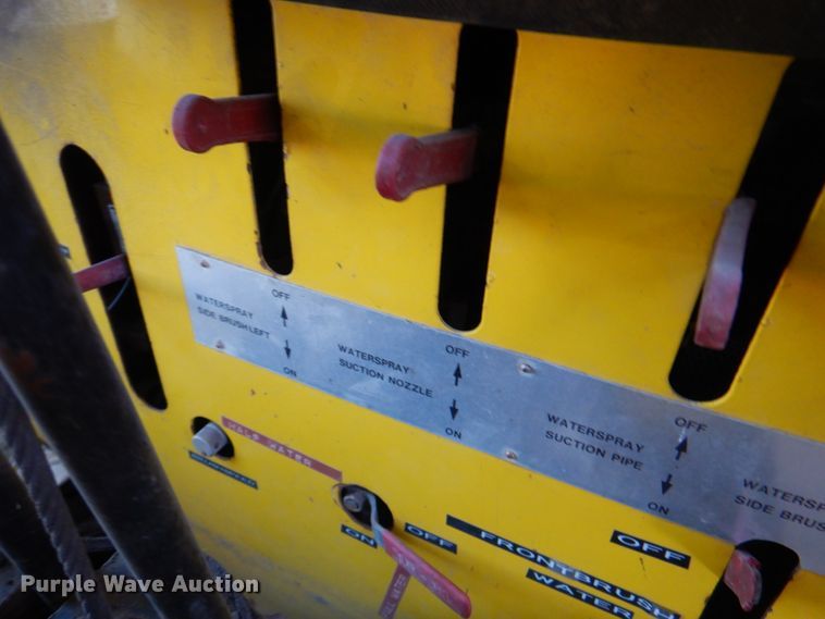 image for item KX9233 Ravo 4000 Compact  street sweeper truck