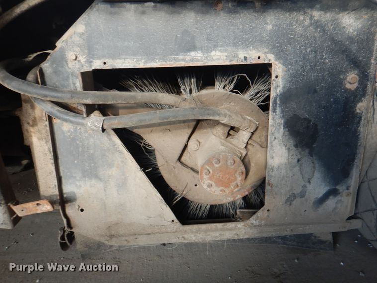 image for item KX9239 Advance Retriever 5800  sweeper