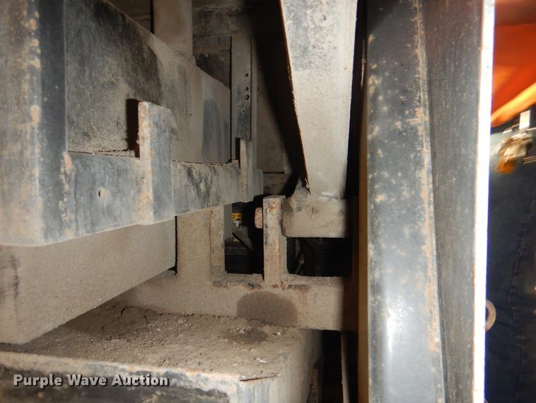 image for item KX9239 Advance Retriever 5800  sweeper