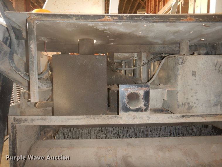 image for item KX9239 Advance Retriever 5800  sweeper