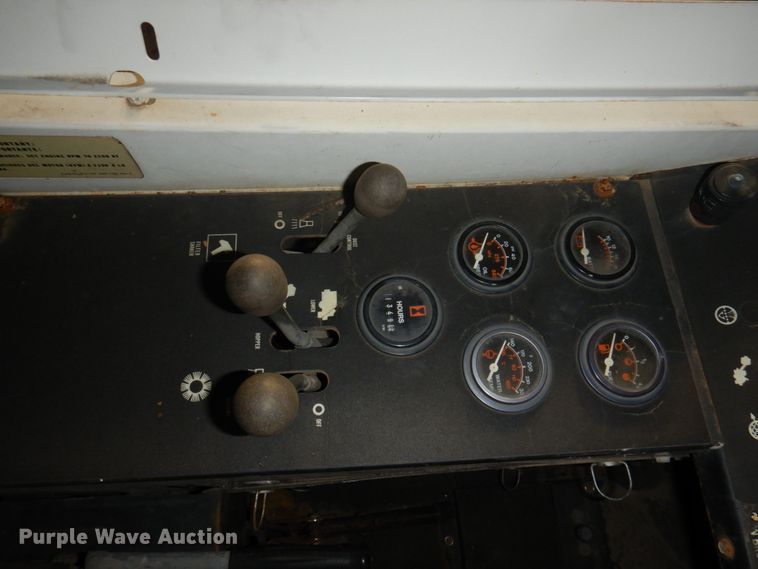 image for item KX9239 Advance Retriever 5800  sweeper