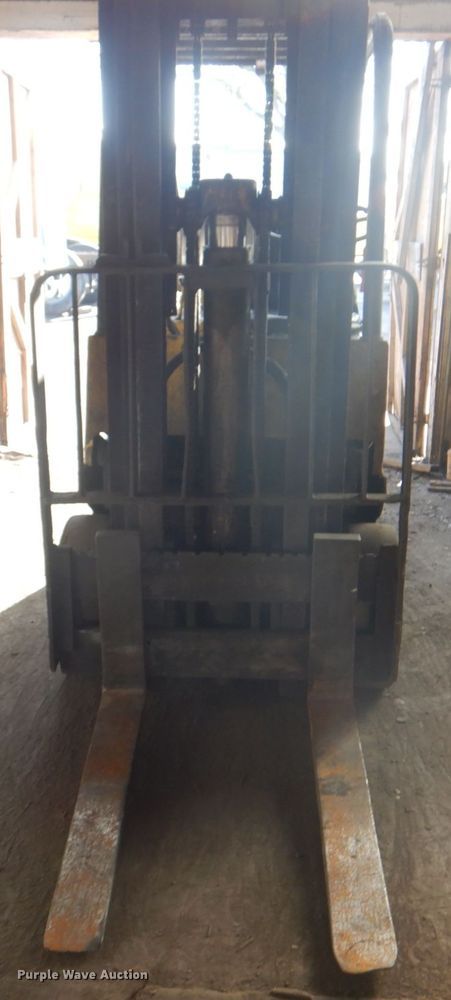 image for item KX9240 Yale  forklift