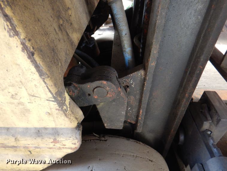 image for item KX9240 Yale  forklift