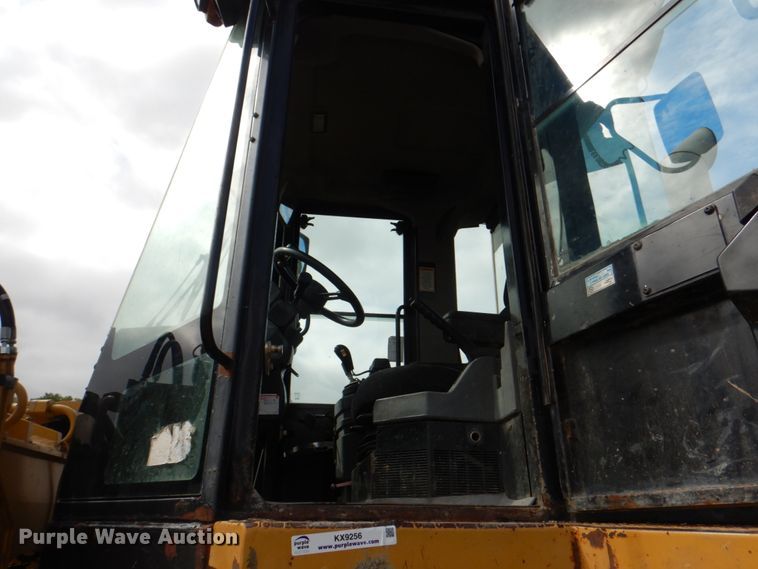 image for item KX9256 2005 Caterpillar 938G Series II  wheel loader