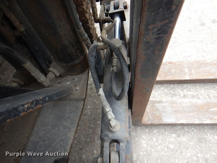 image for item KX9260 2003 Noble RT804WD  forklift