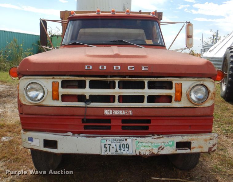 image for item KX9359 1969 Dodge D600  dump truck