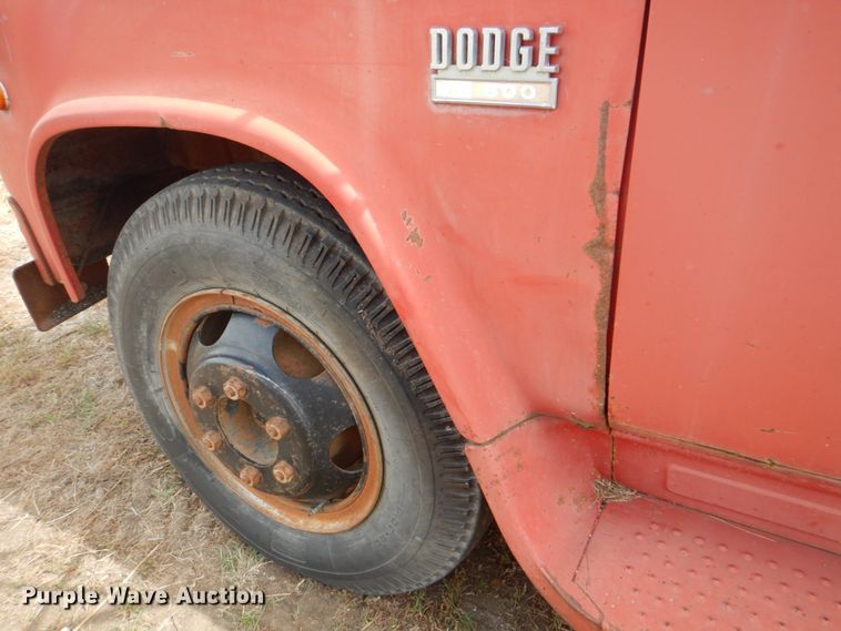 image for item KX9359 1969 Dodge D600  dump truck