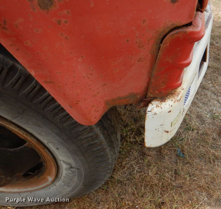 image for item KX9359 1969 Dodge D600  dump truck