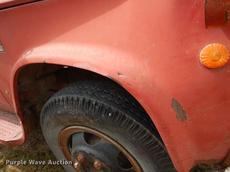 image for item KX9359 1969 Dodge D600  dump truck