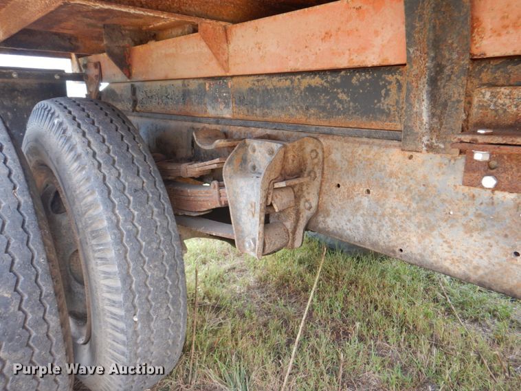 image for item KX9359 1969 Dodge D600  dump truck