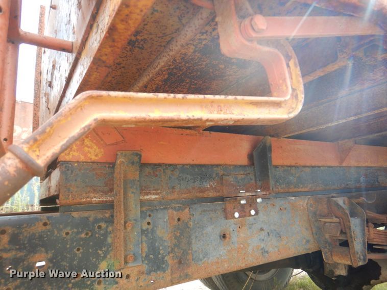 image for item KX9359 1969 Dodge D600  dump truck