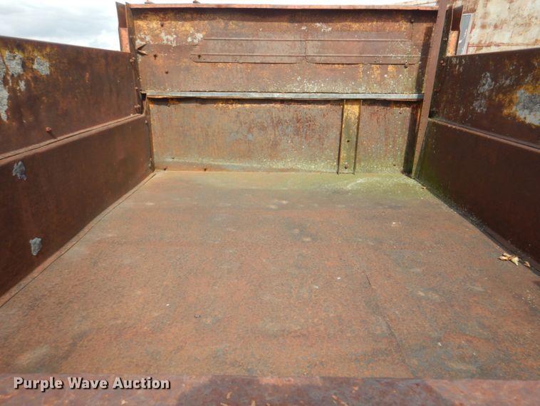 image for item KX9359 1969 Dodge D600  dump truck