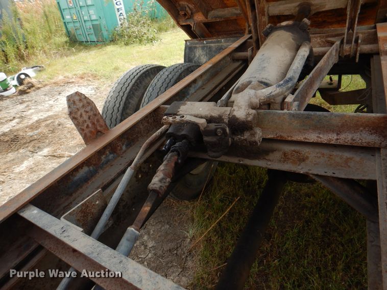 image for item KX9359 1969 Dodge D600  dump truck