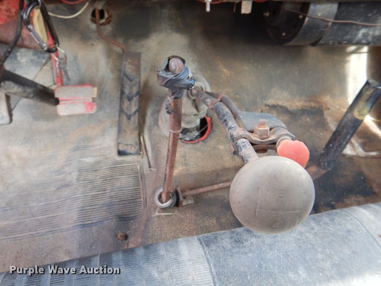 image for item KX9359 1969 Dodge D600  dump truck