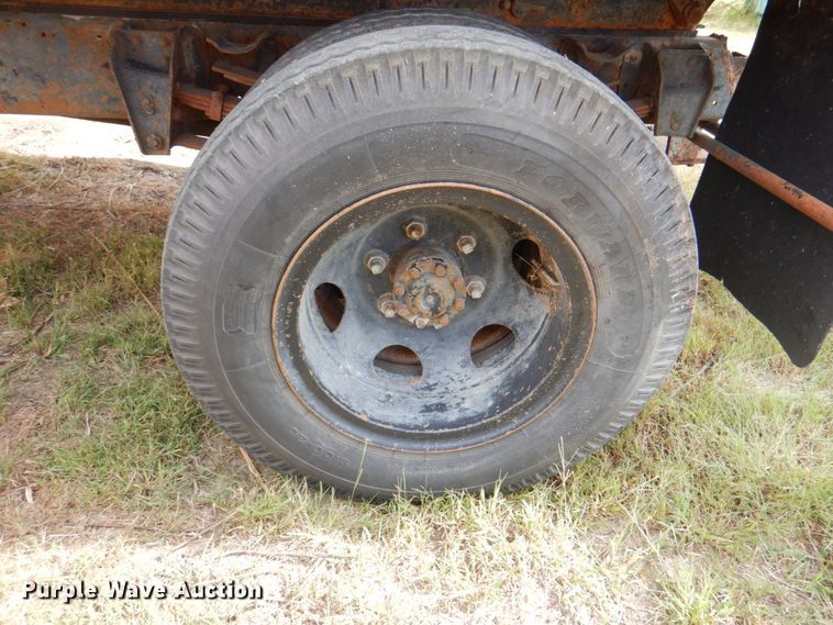 image for item KX9359 1969 Dodge D600  dump truck