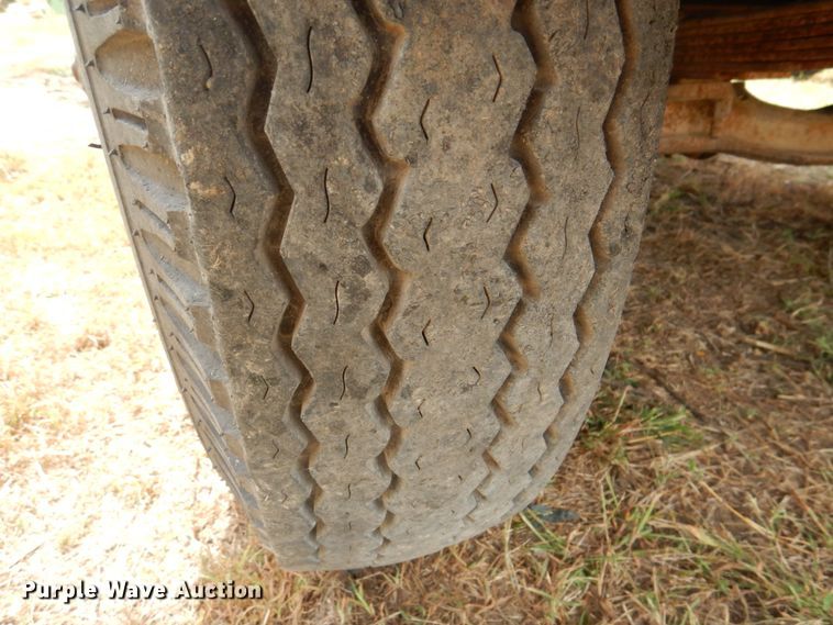 image for item KX9359 1969 Dodge D600  dump truck