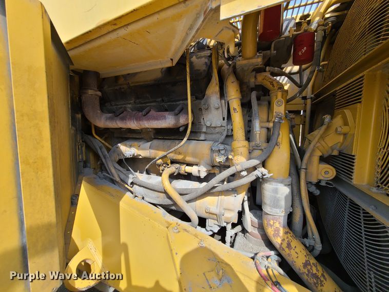 image for item L1255 1994 Caterpillar 988F  wheel loader