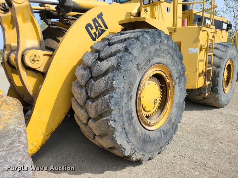 image for item L1255 1994 Caterpillar 988F  wheel loader