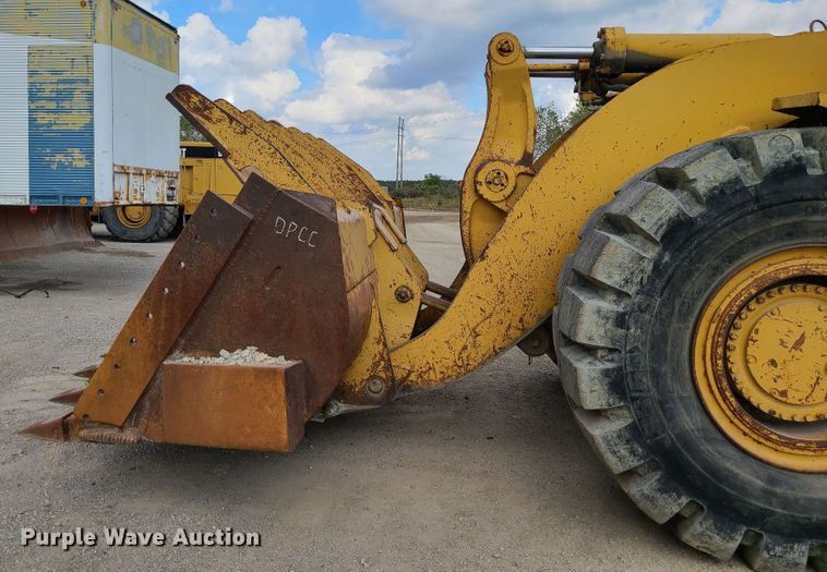 image for item L1256 1993 Caterpillar 988F  wheel loader