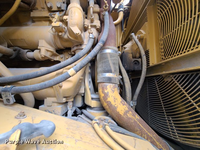 image for item L1256 1993 Caterpillar 988F  wheel loader