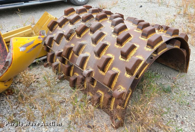 image for item L1258 Dynapac CA1500D  single drum vibratory roller