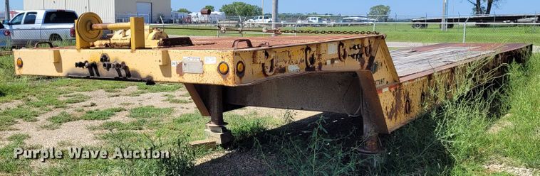 image for item BY9457 1994 Trail King TK70HT  drop deck equipment trailer