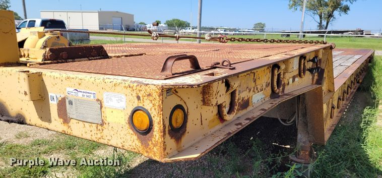 image for item BY9457 1994 Trail King TK70HT  drop deck equipment trailer
