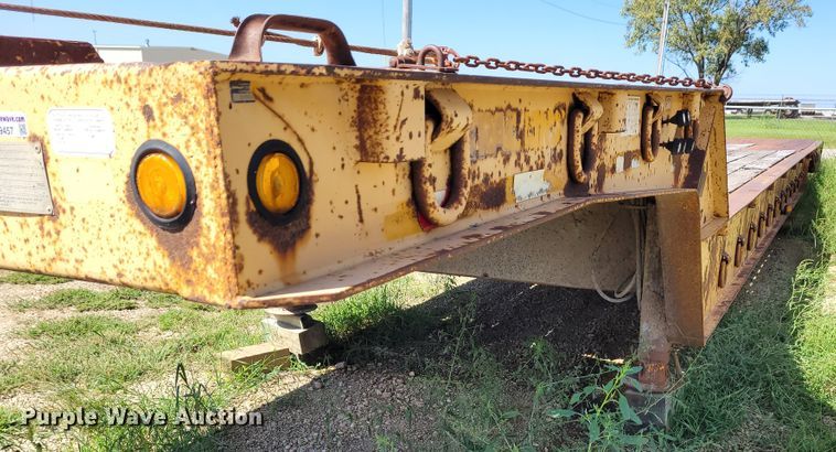 image for item BY9457 1994 Trail King TK70HT  drop deck equipment trailer