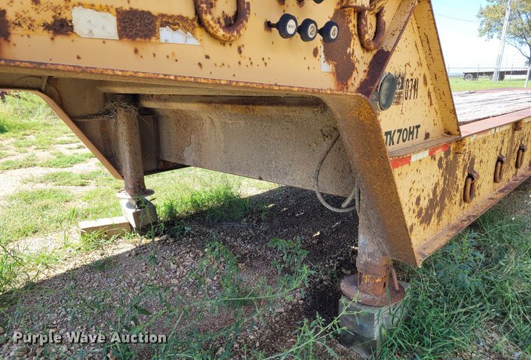 image for item BY9457 1994 Trail King TK70HT  drop deck equipment trailer