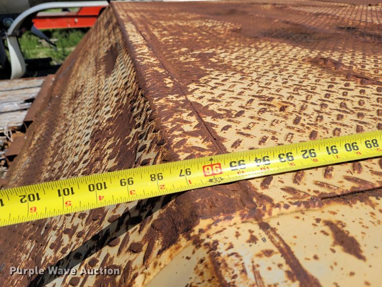 image for item BY9457 1994 Trail King TK70HT  drop deck equipment trailer