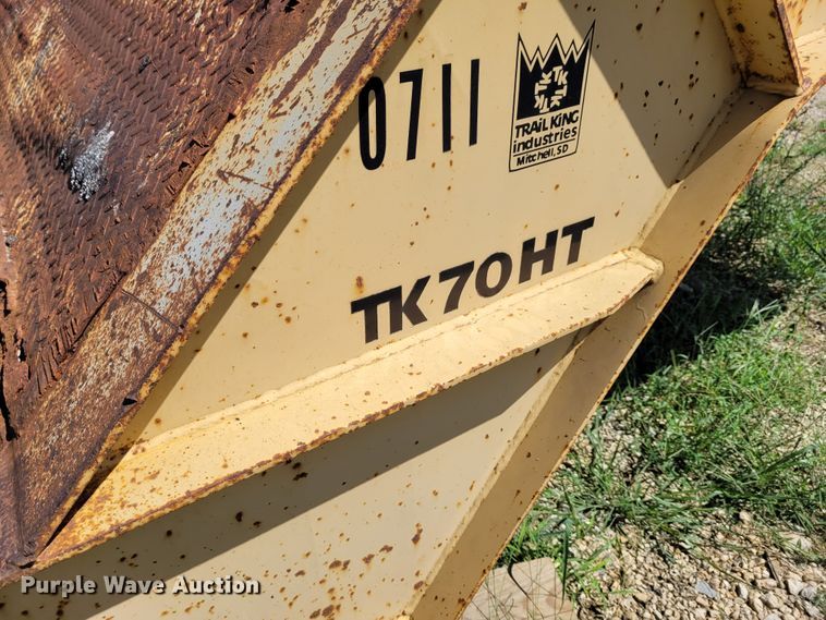 image for item BY9457 1994 Trail King TK70HT  drop deck equipment trailer