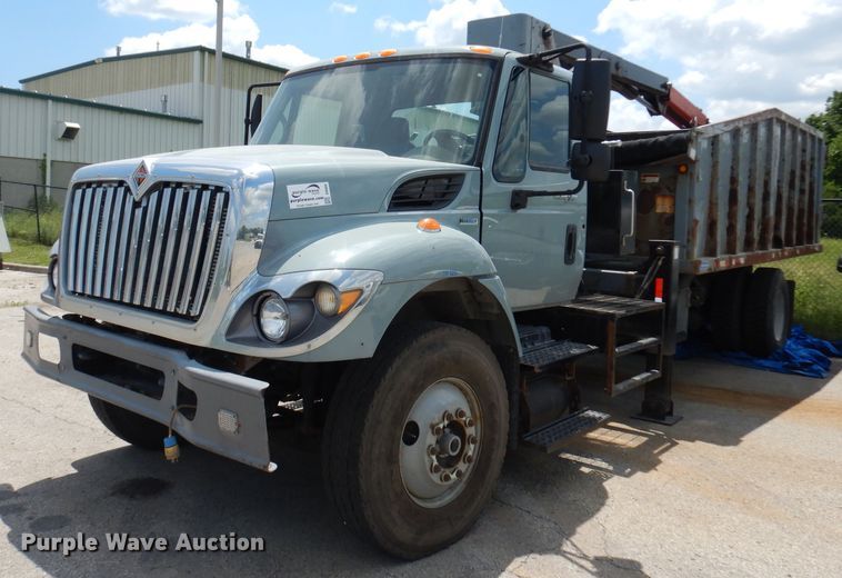 image for item DI6666 2010 International 7300  dump truck