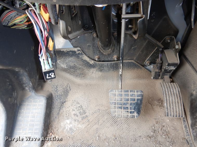 image for item DI6666 2010 International 7300  dump truck