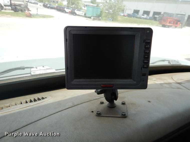 image for item DI6666 2010 International 7300  dump truck