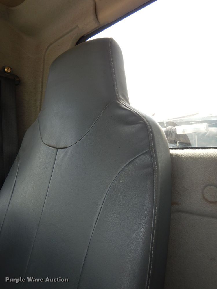 image for item DI6666 2010 International 7300  dump truck