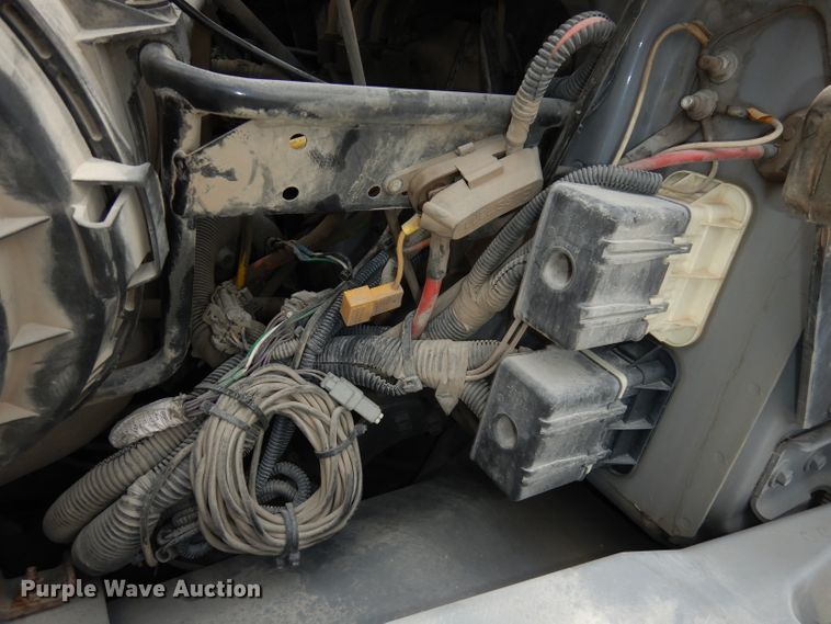 image for item DI6666 2010 International 7300  dump truck