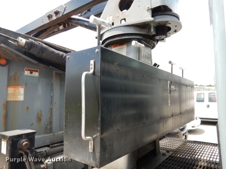 image for item DI6666 2010 International 7300  dump truck