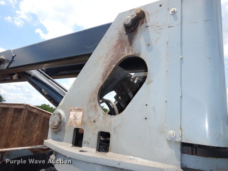 image for item DI6666 2010 International 7300  dump truck